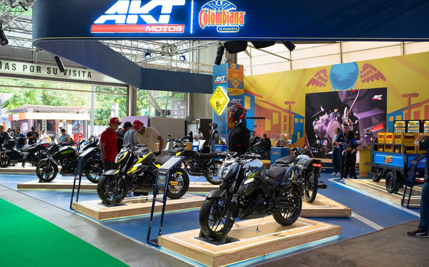 AKT Motos llegó con todo a la Feria 2 Ruedas 2025: nuevas motos, alianzas y movilidad eléctrica