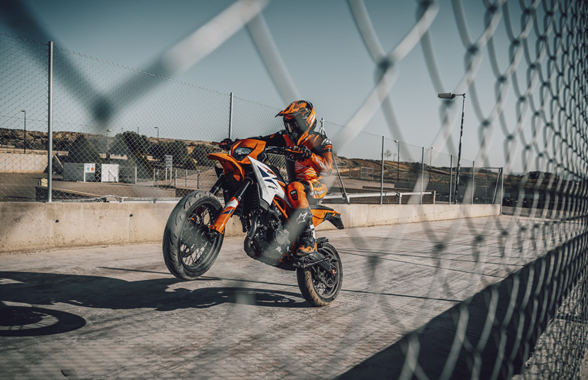 KTM 390 SMC R
