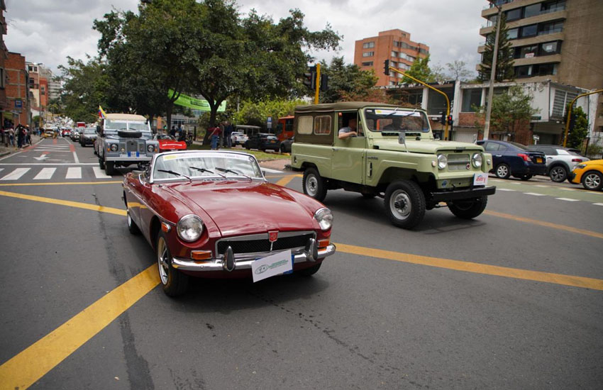 Desfile de Autos Clásicos y Antiguos 2025