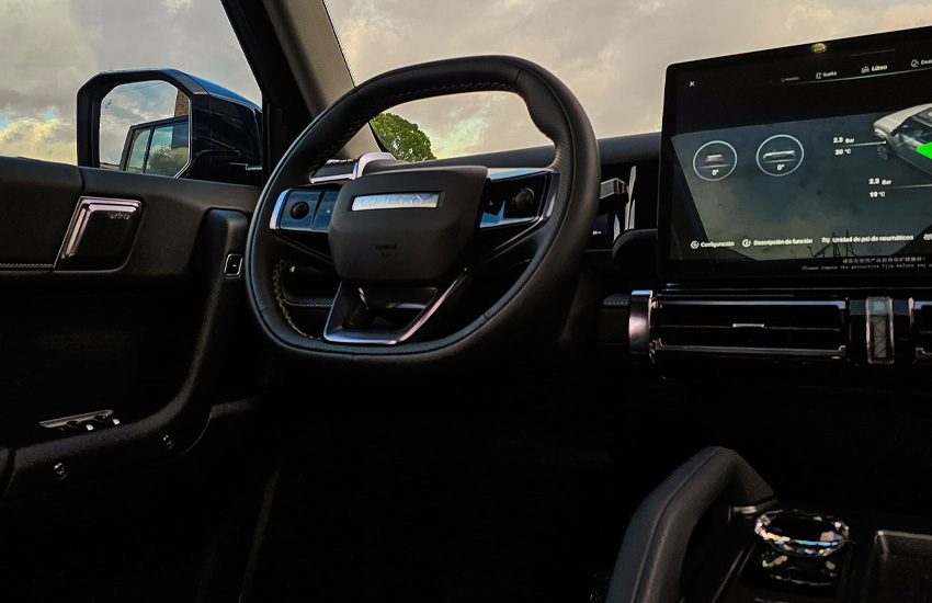 Interior Chery iCar 03