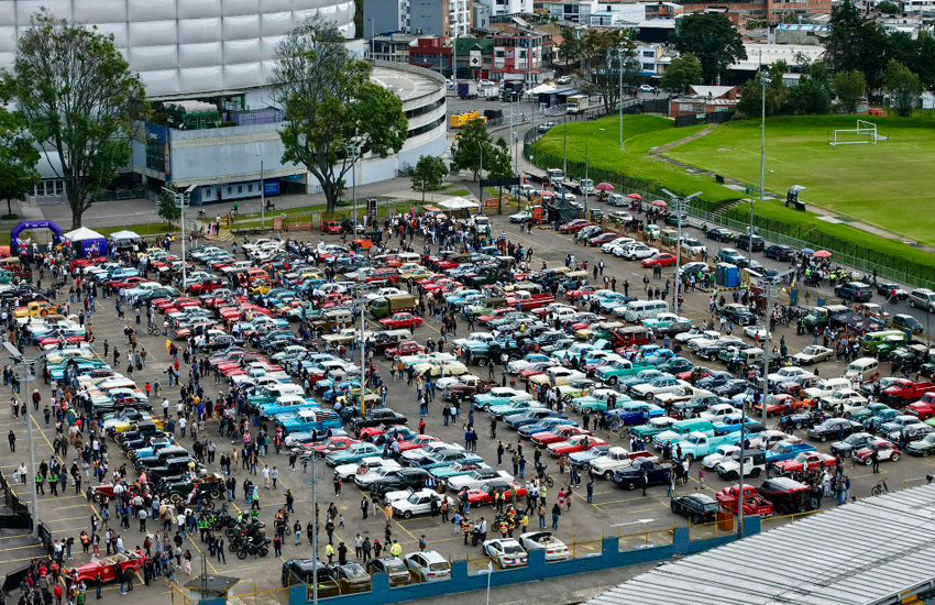 Desfile de Autos Clásicos y Antiguos 2025