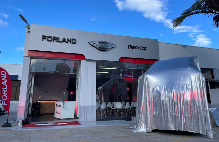 Forland nueva vitrina en Duitama